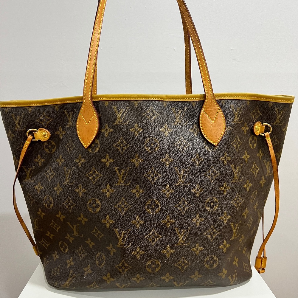 Louis Vuitton MM